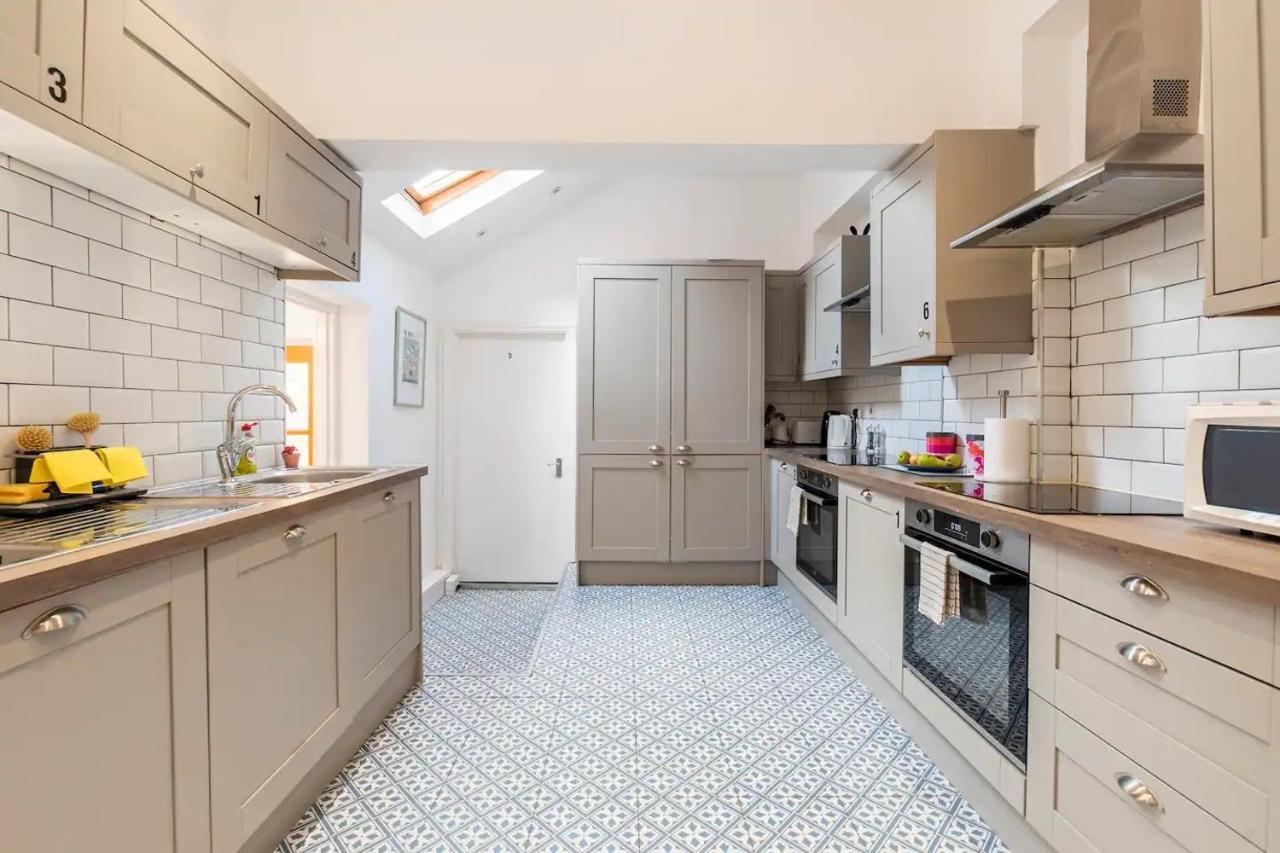 Northumberland Boutique Guest House #3 โคเวนทรี ภายนอก รูปภาพ